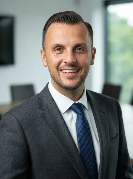 Torge Pantel, Immobilienmakler des Hanseatischen Immobilienzentrums Kiel.
